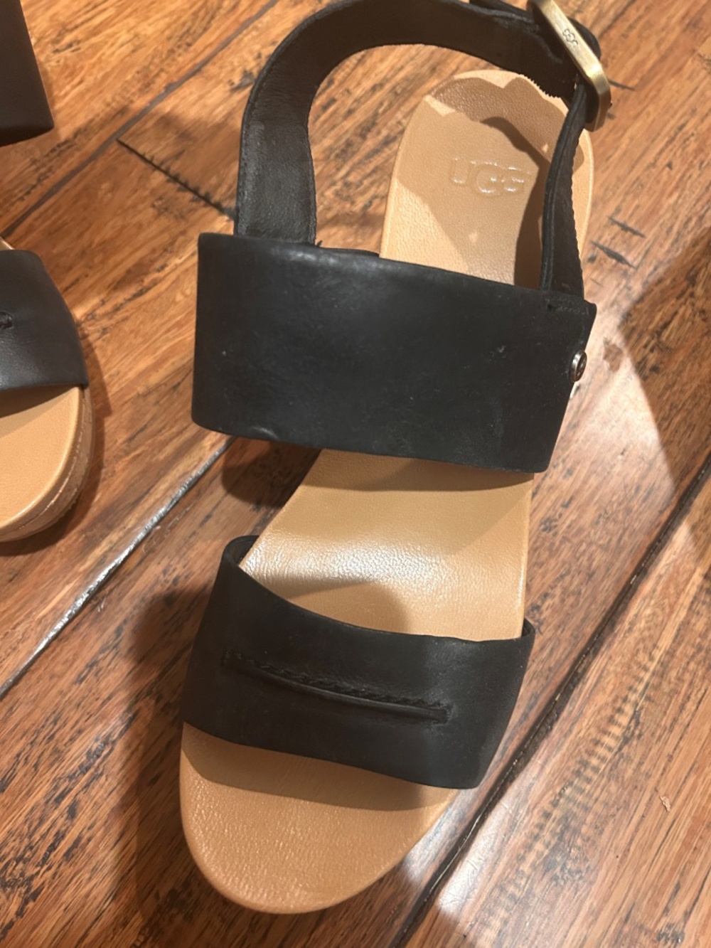 UGG Elena II Black Platform Wedge Sandal size 7.5 - Picture 4 of 8